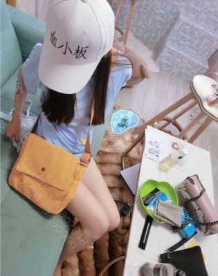 视频美女拉肚子_BD国语免费观看电视剧